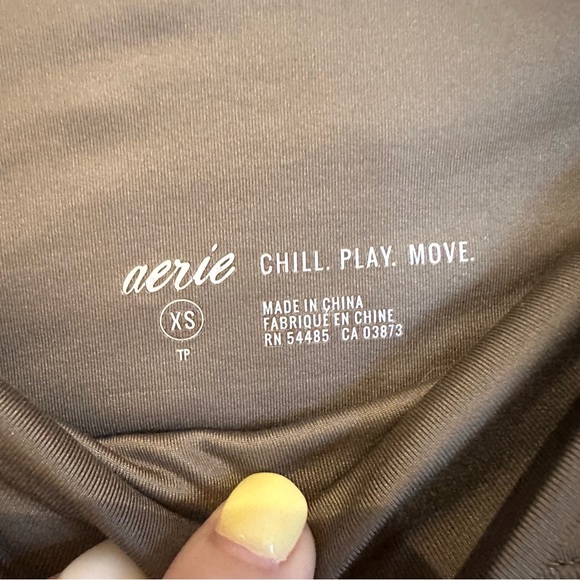 Aerie chill play move olive army green sheen leggings size XS - Picture 2 of 6